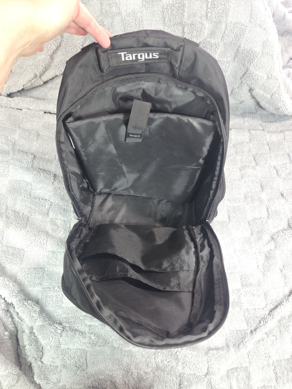 Targus Black Everyday Laptop Backpack - Picture 3 of 13